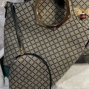 Le Miel Crossbody 3 in 1 Bee Purse